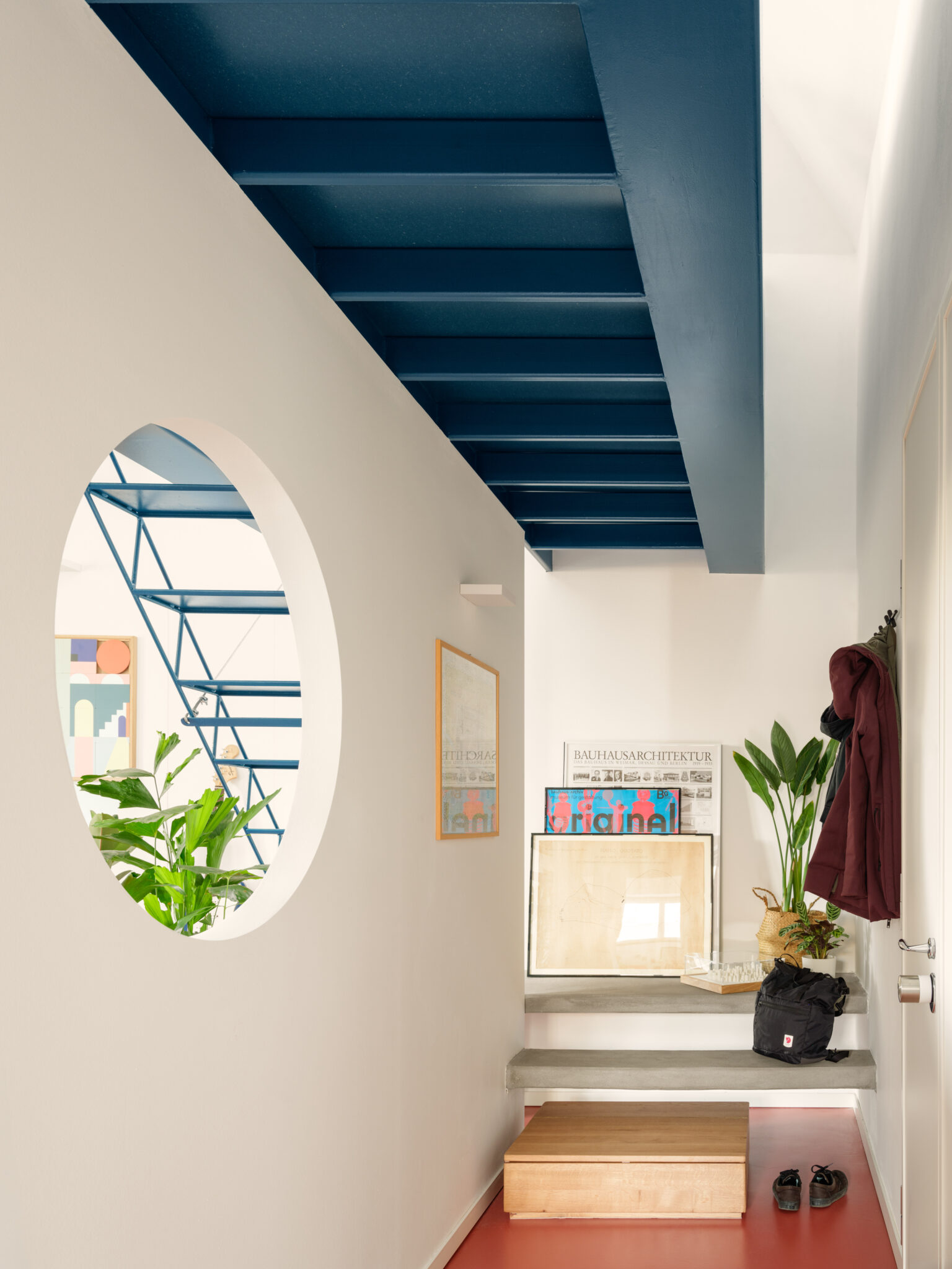 Rosso Genovese - entrance/mezzanine - 2026 LINEARAMA, Photo: Anna Positano
