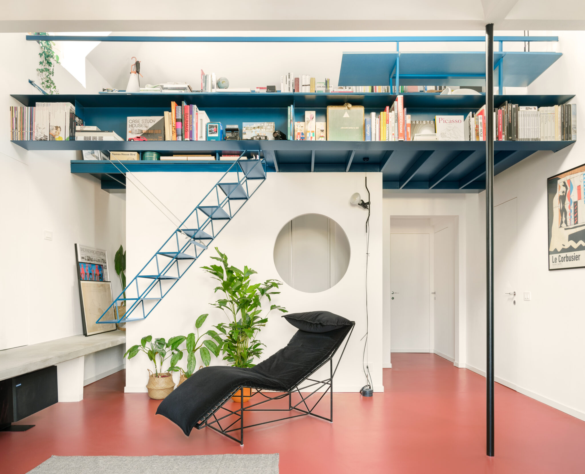 Rosso Genovese - living - 2026 LINEARAMA, Photo: Anna Positano
